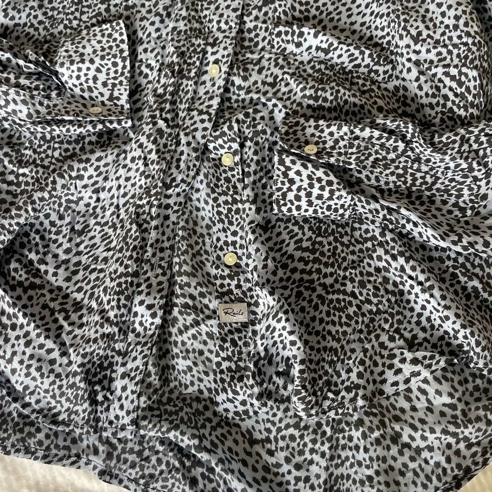 Rails Anna Blue Lynx Patterned Button Down Shirt - image 3